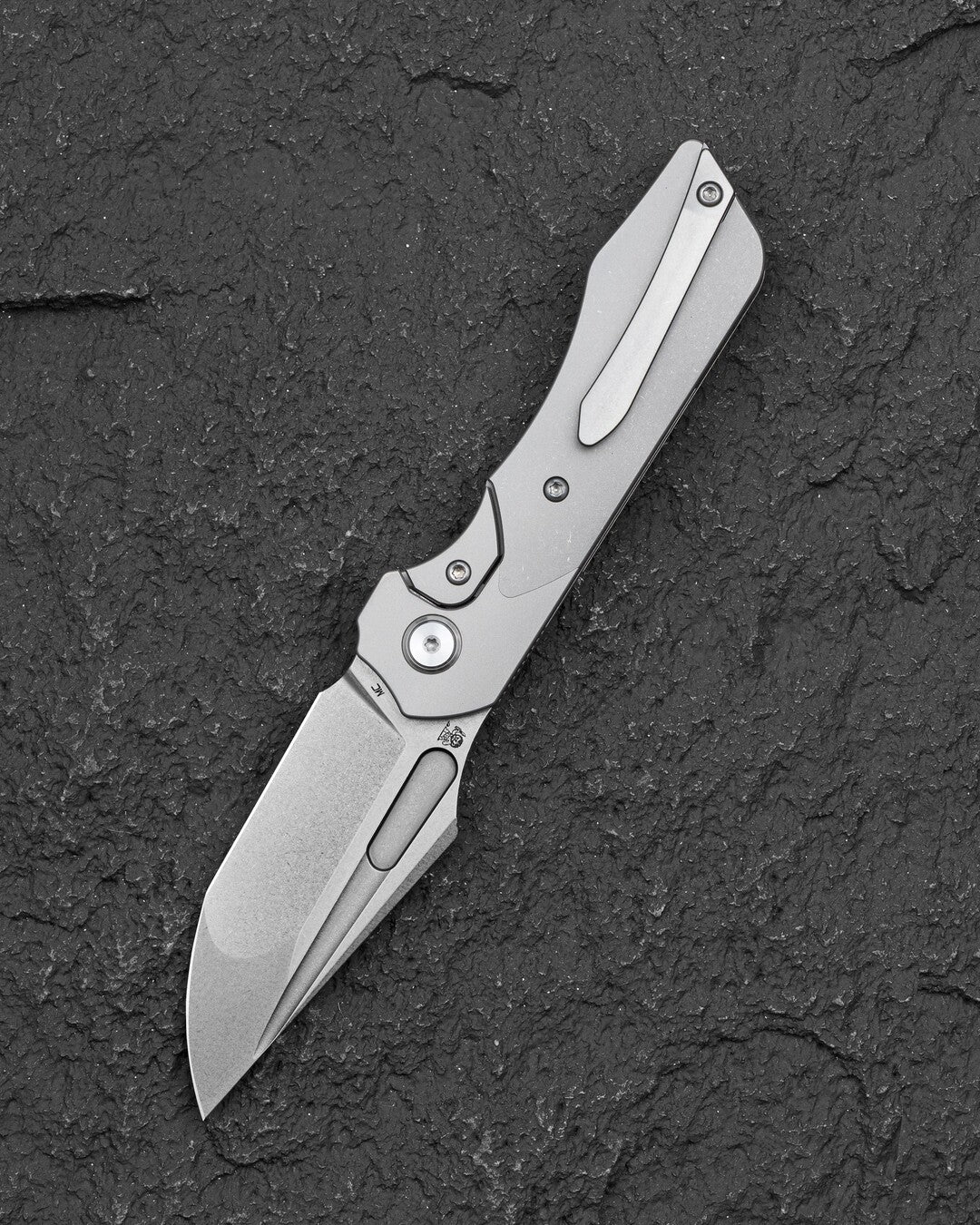 Bestech Dactyl BT2608B Magnacut Blade Titanium Handle Bolster Frame Lock Folding Knife