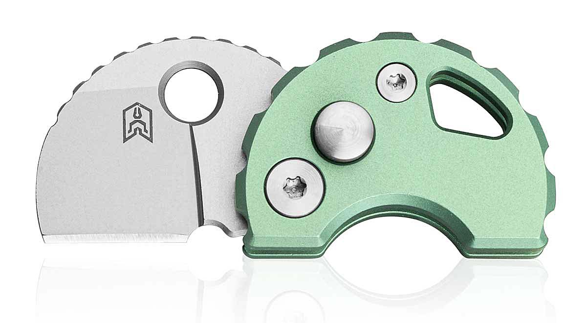 Bestechman Turtle BM20D 14C28N Blade Titanium Handle Button Lock Folding Knife