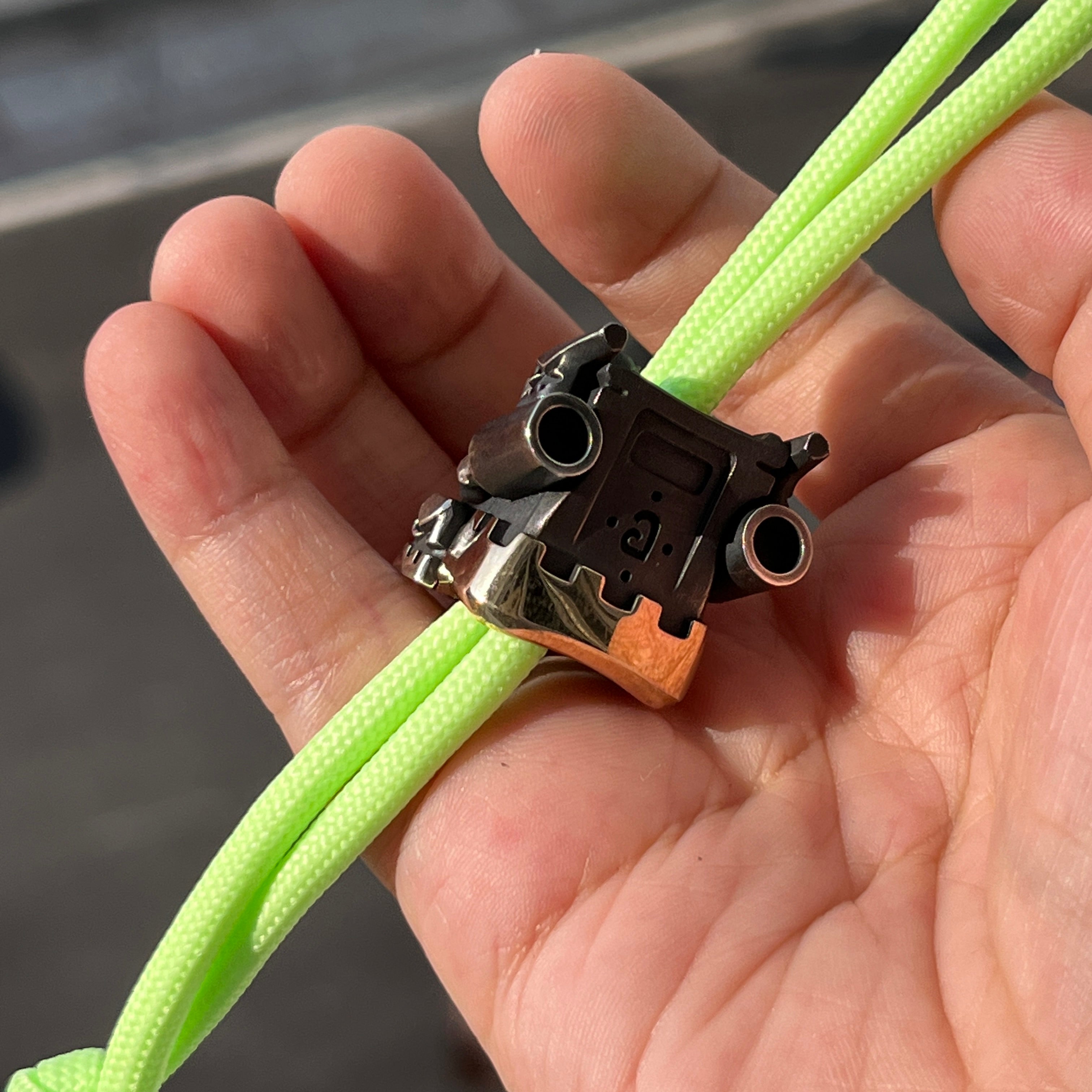 Apeshkov Mosoltruck brass Silver Custom Knife lanyard bead Limit