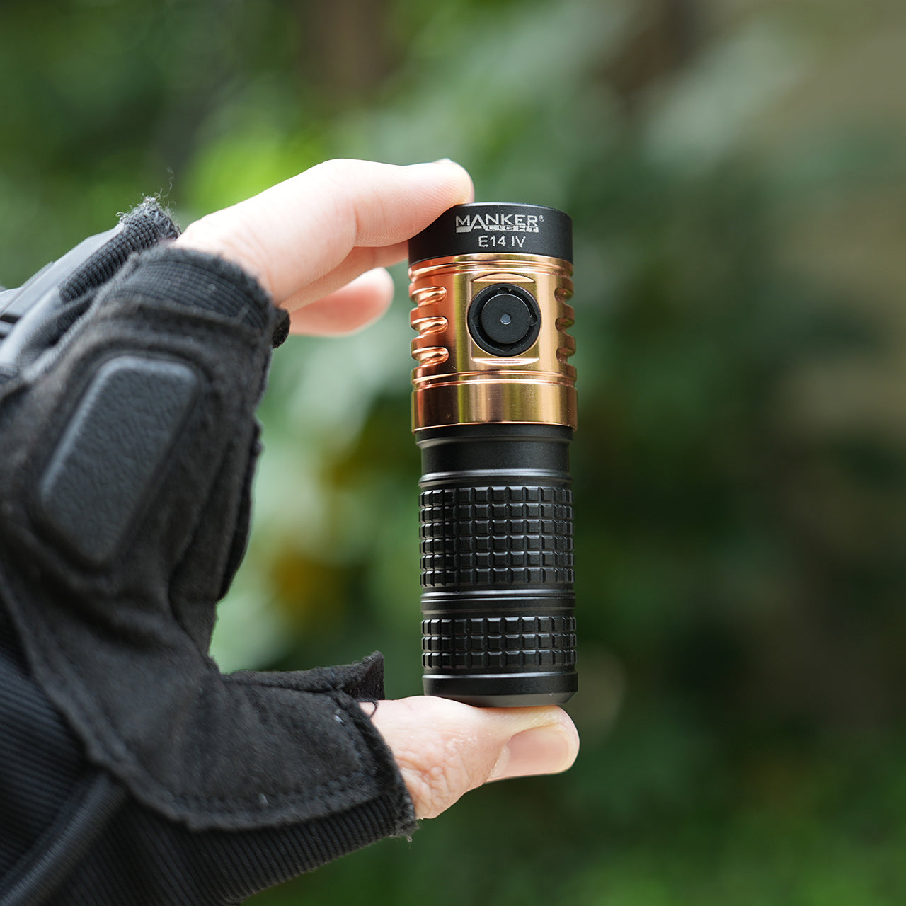 Manker Flashlight E14 IV Brightest EDC Flashlight Dual Use 18650 and 18350 Battery