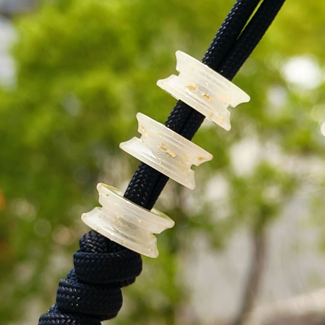 SnakeSword Luminous Resin Knife Bead Pendant Knives Lanyard bead 2 pcs