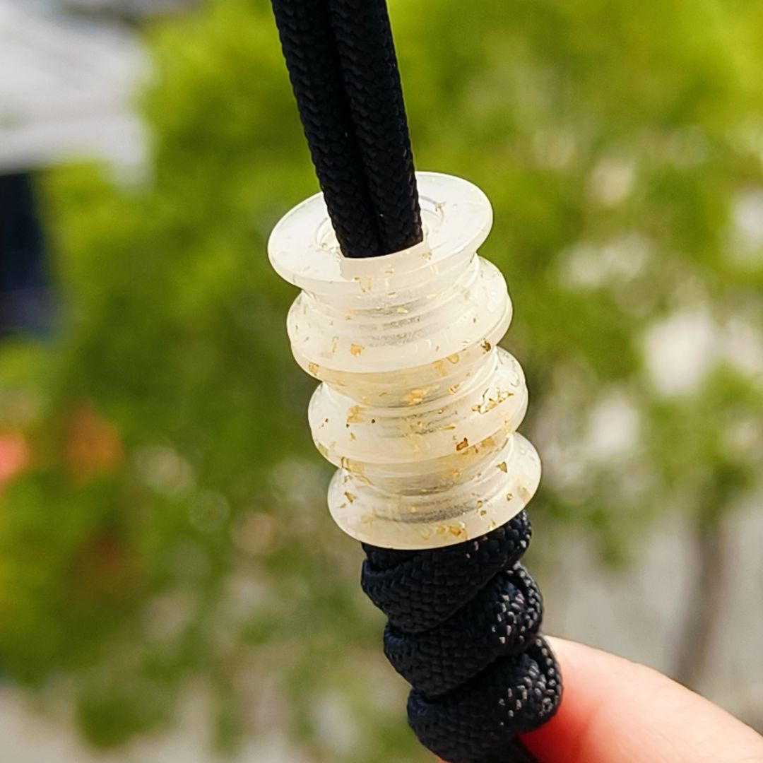 SnakeSword Luminous Resin Knife Bead Pendant Knives Lanyard bead 2 pcs