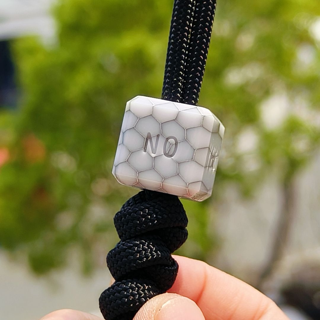 SnakeSword White Resin Knife Bead Pendant Knives Lanyard bead 3 pcs