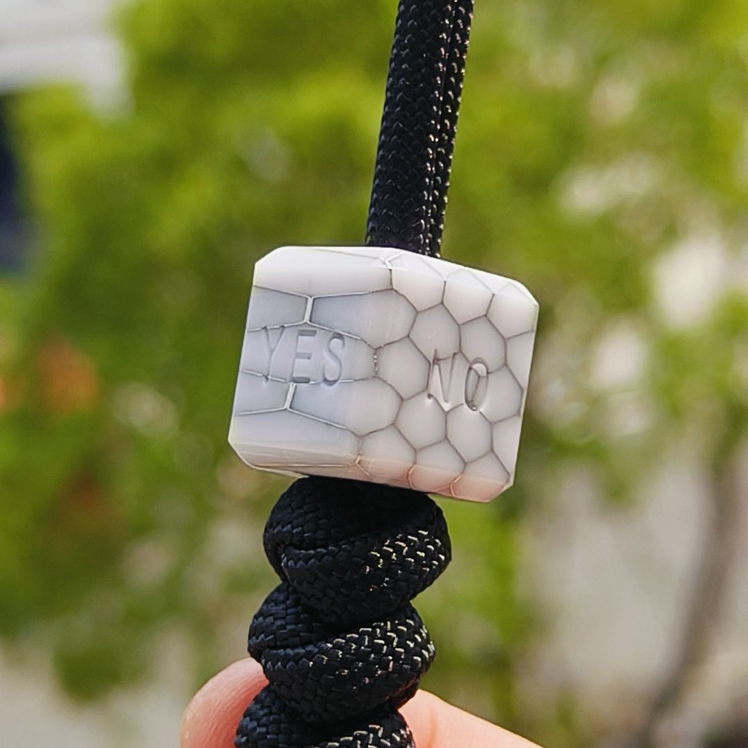 SnakeSword White Resin Knife Bead Pendant Knives Lanyard bead 3 pcs