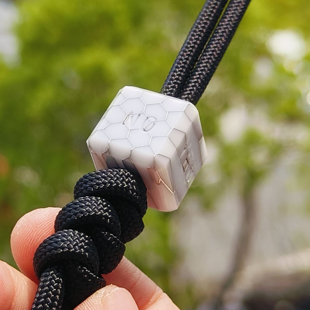 SnakeSword White Resin Knife Bead Pendant Knives Lanyard bead 3 pcs