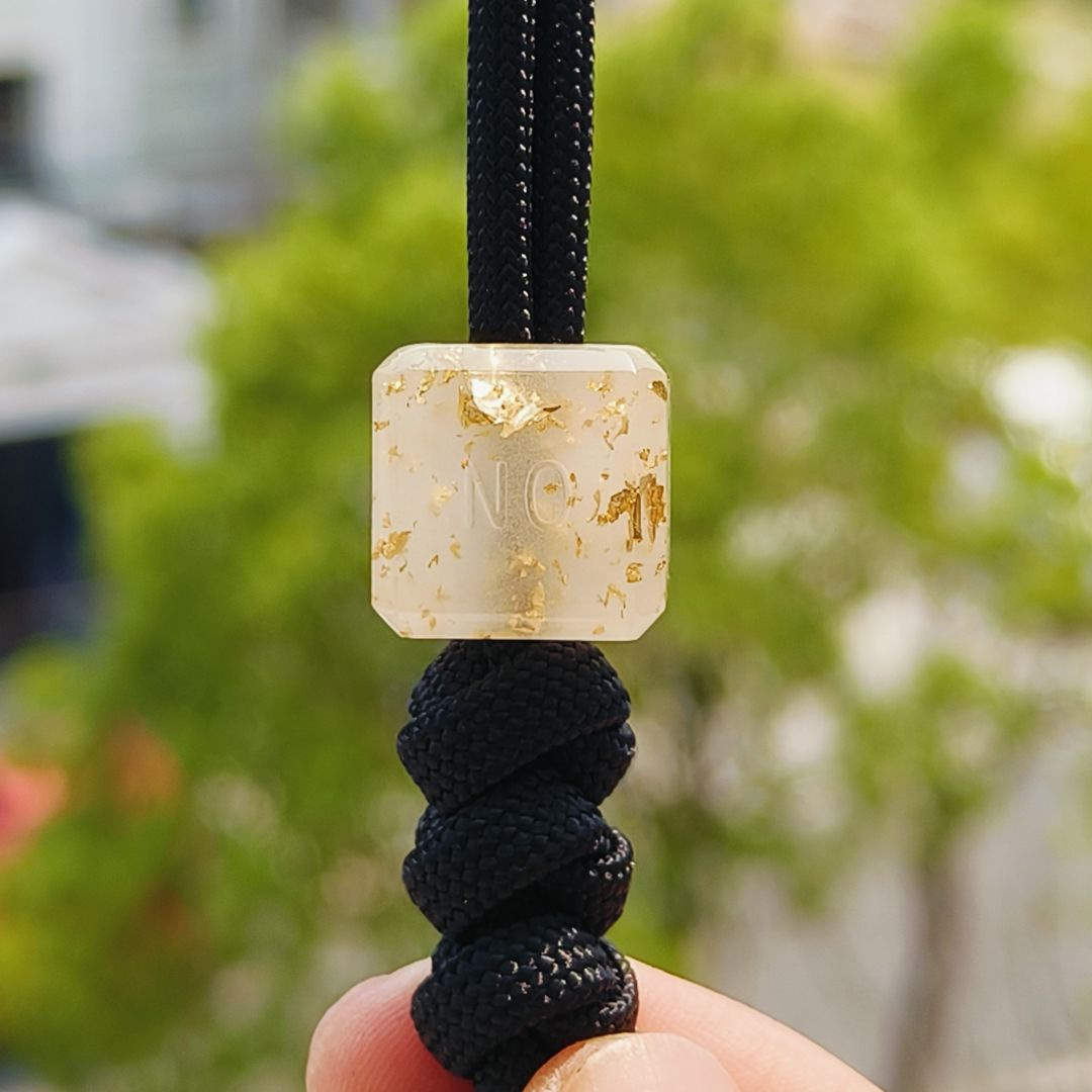 SnakeSword Luminous Resin Knife Bead Pendant Knives Lanyard bead 2 pcs