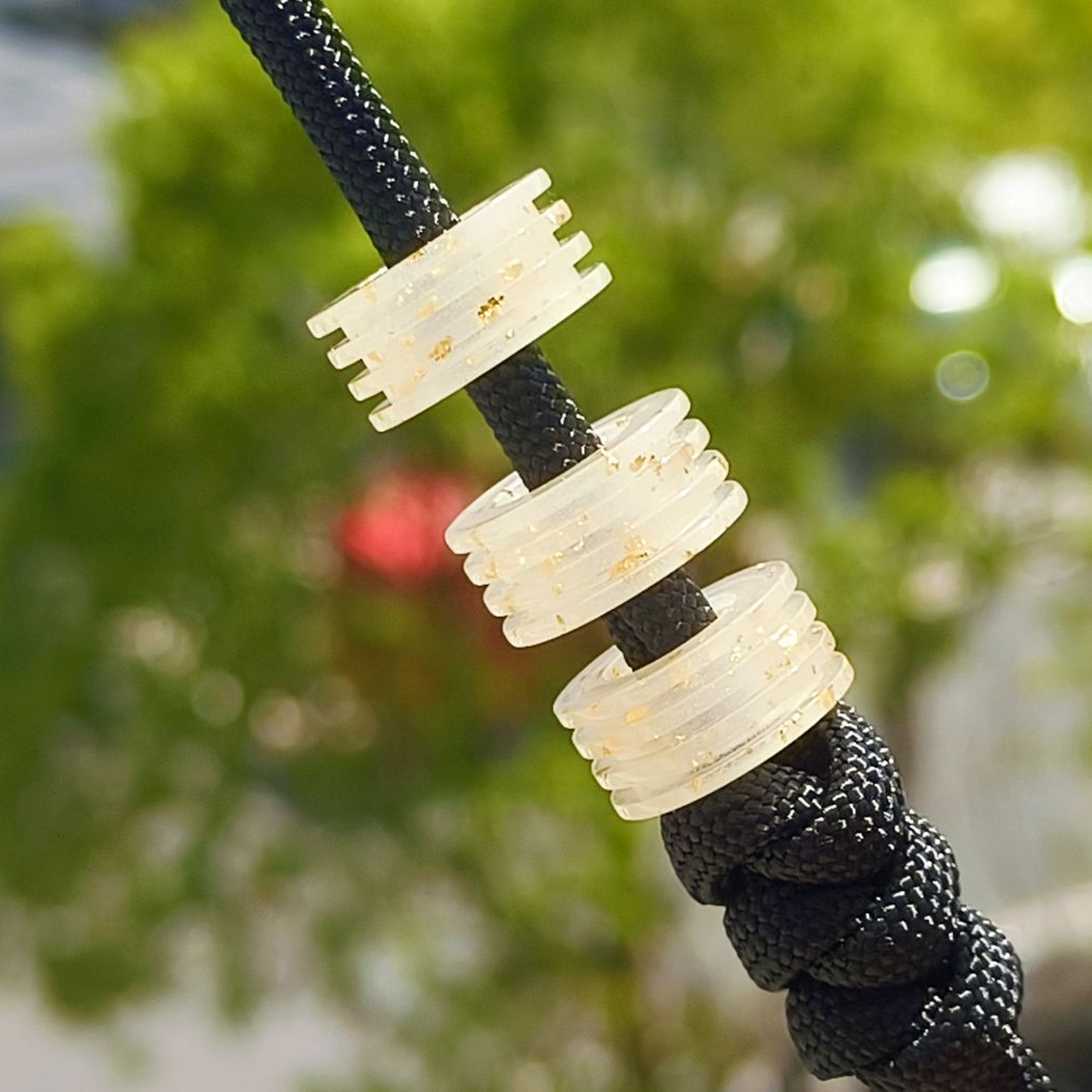 SnakeSword White Luminous Gold Foil Resin Bead EDC Knife Lanyard Beads 2 pcs