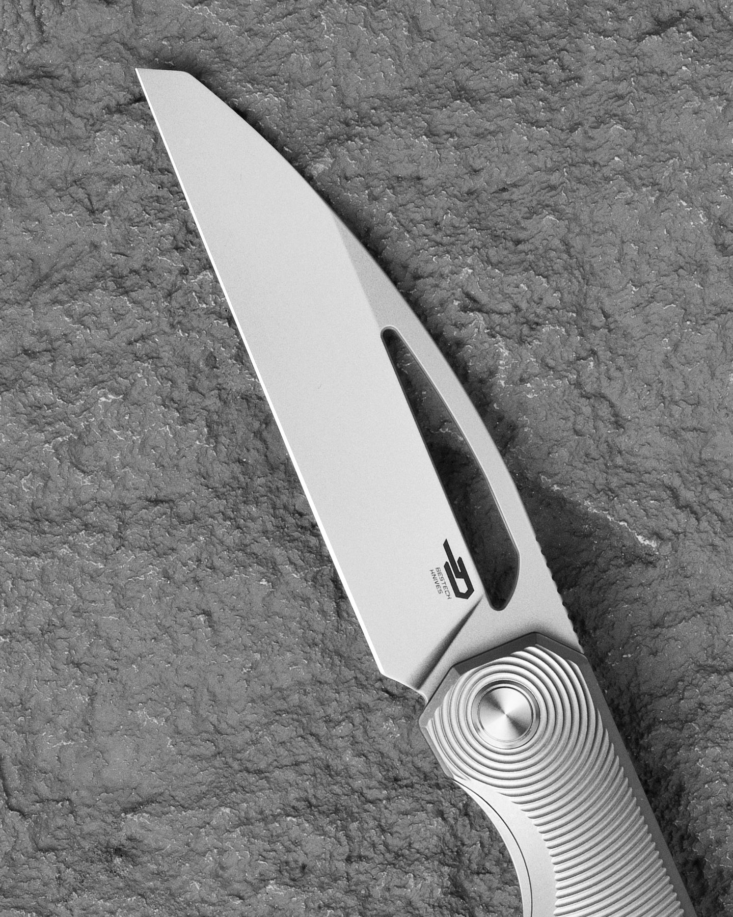 Bestech Taipan BT2503A MagnaCut Blade Titanium Handle Frame Lock Folding Knife