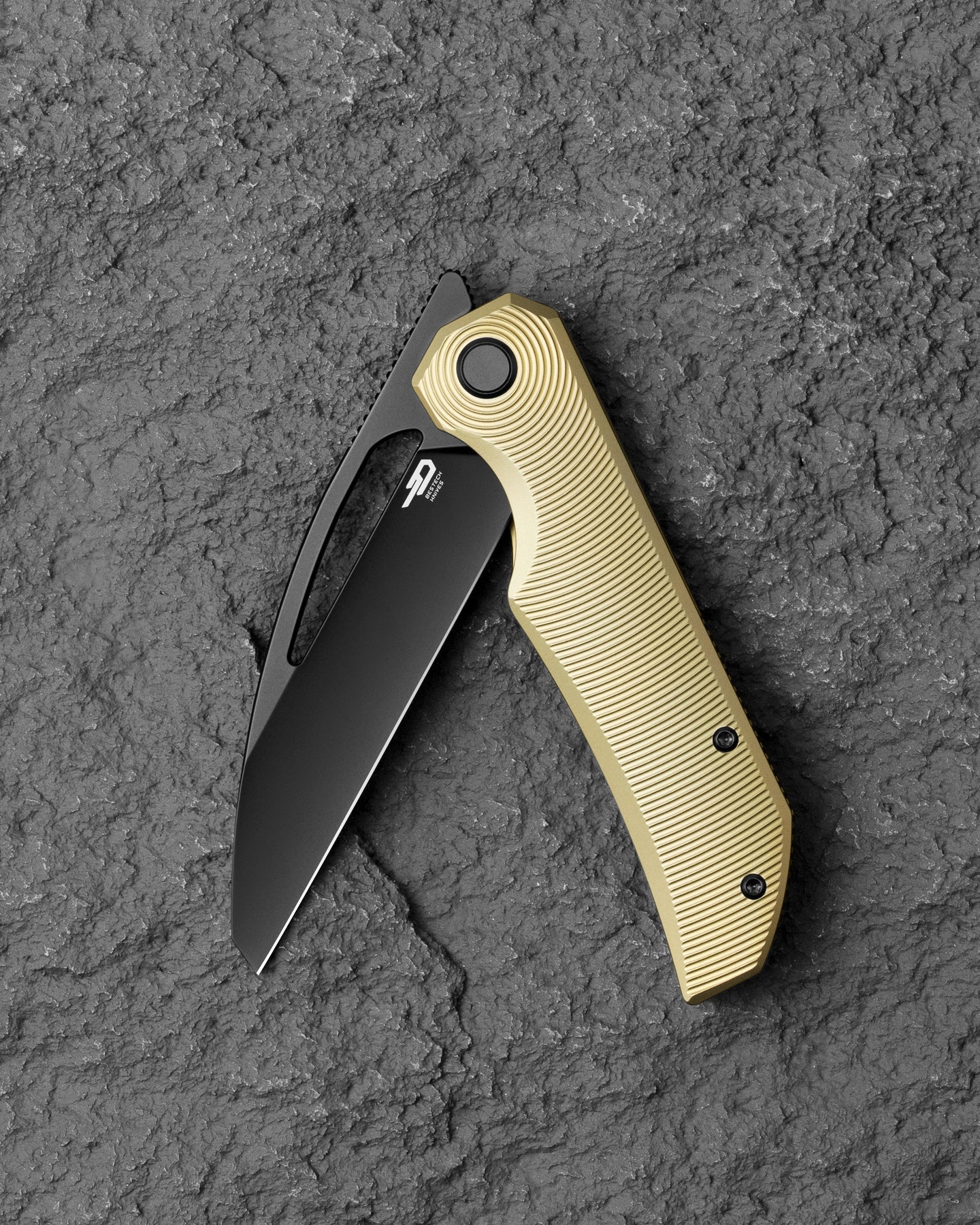 Bestech Taipan BT2503B MagnaCut Blade Titanium Handle Frame Lock Folding Knife