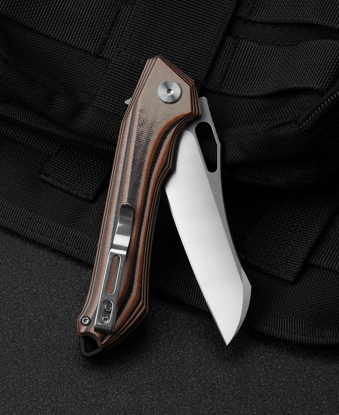 Bestech Platypus BG28C D2 Blade G10 Handle Liner Lock Folding Knife
