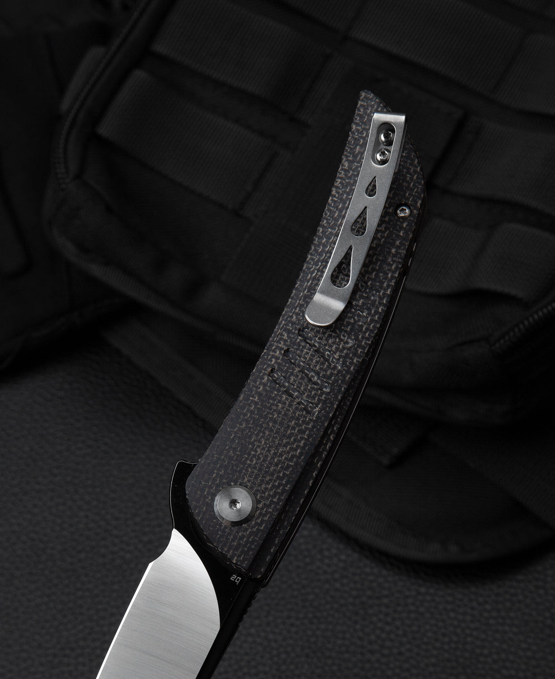 Navaja plegable Bestech Swift BG30B-2, hoja D2, mango Micarta negro, bloqueo Liner Lock