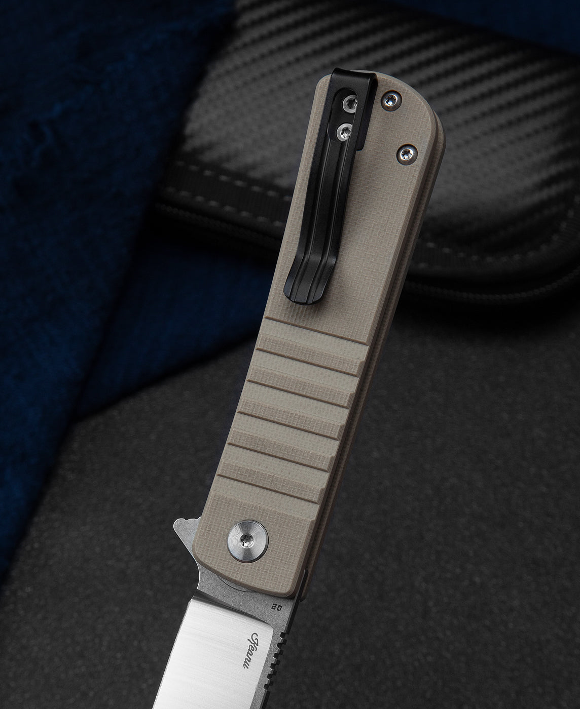 Bestech Titan BG49A-2 D2 Blade Beige G10 Handle Liner Lock Folding Knife