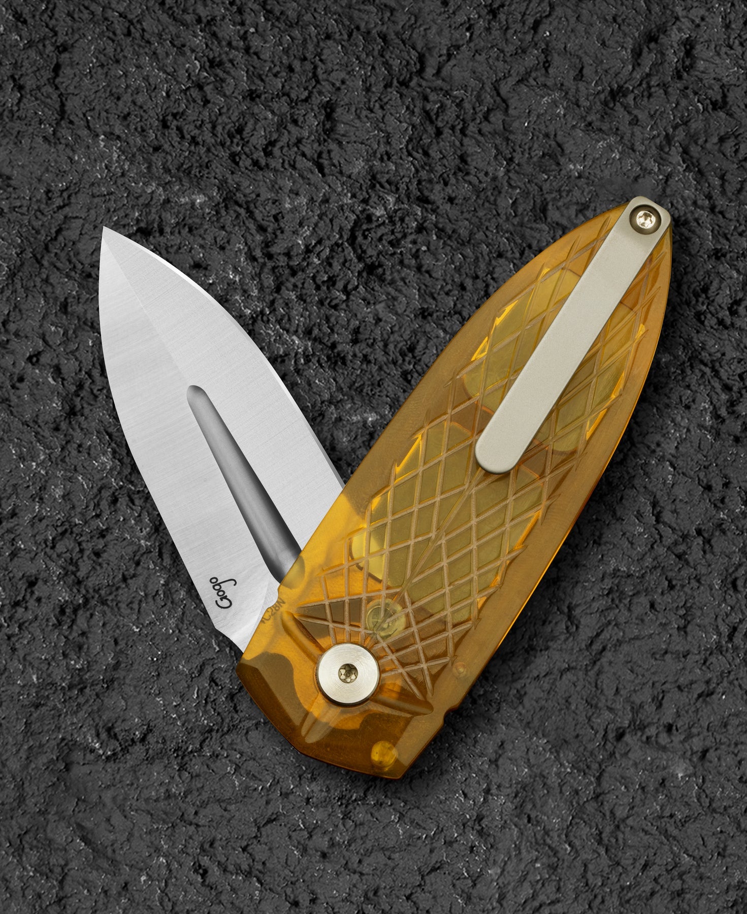 Bestech QUQU BG57D-1 14C28N Blade Ultem Handle Folding Knife