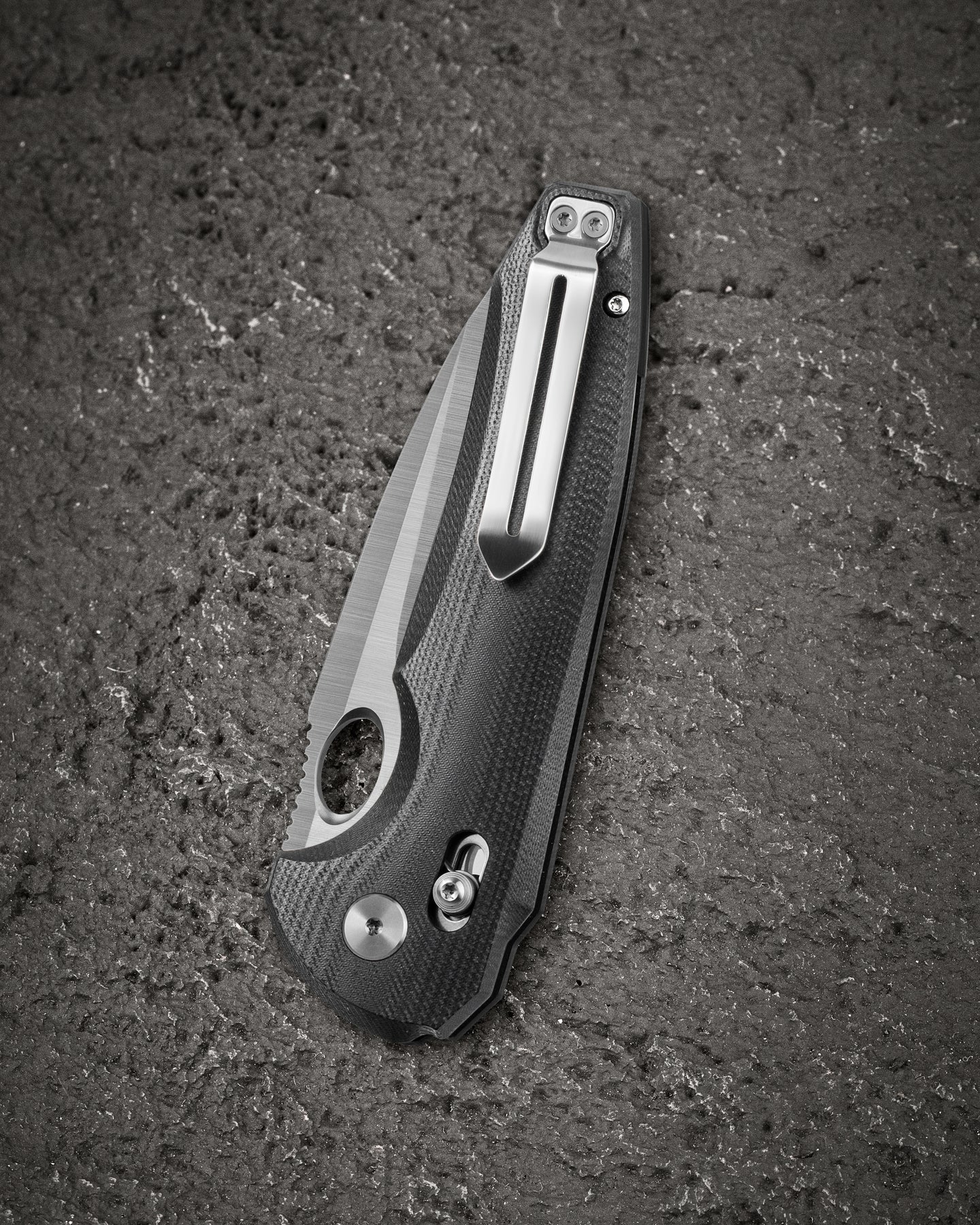 Bestech Noctar BG66A 14C28N Blade Black G10 Handle Crossbar Lock Folding Knife