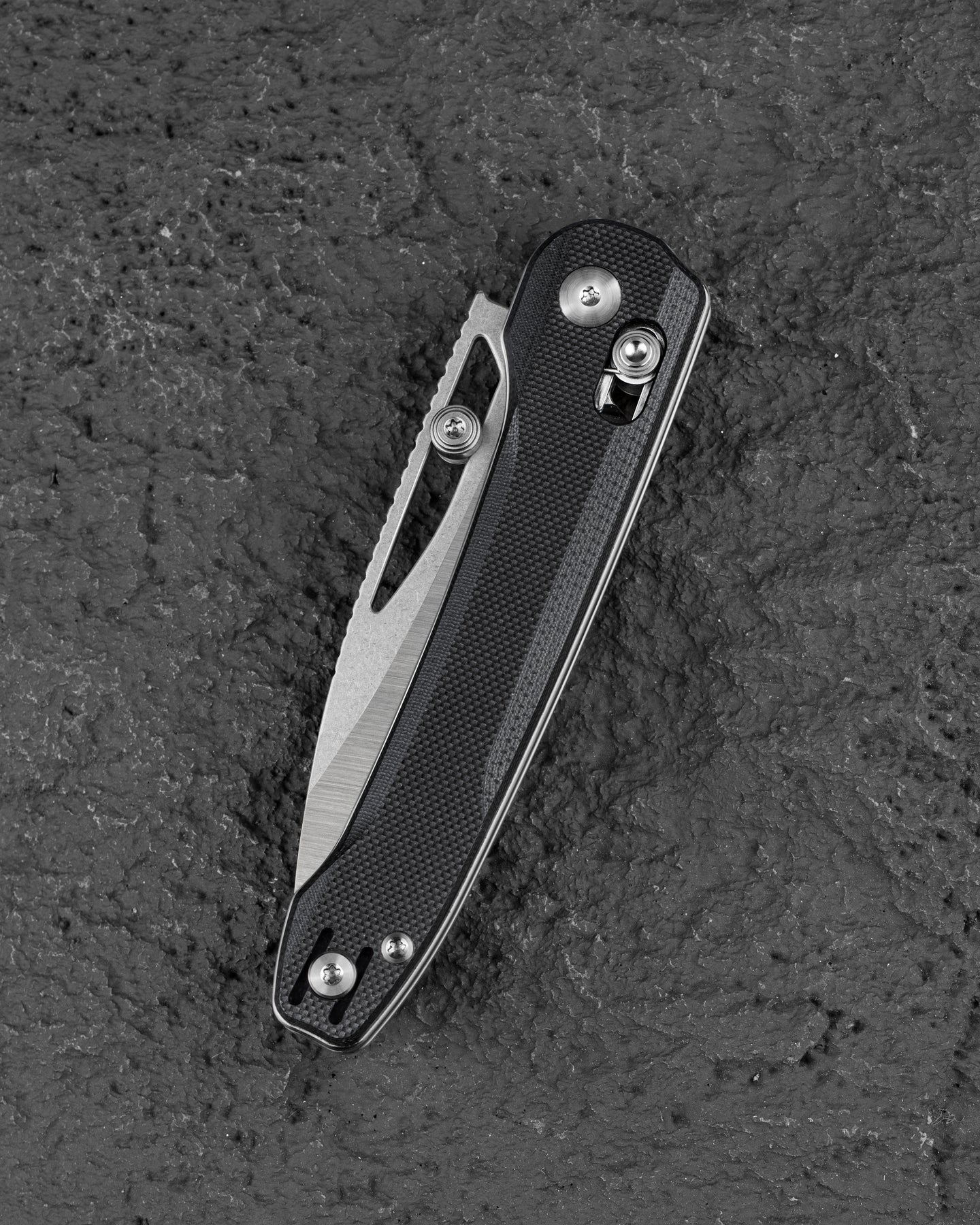 Bestech Cobber BG68A 14C28N Blade Black G10 Handle Crossbar Lock Folding Knife