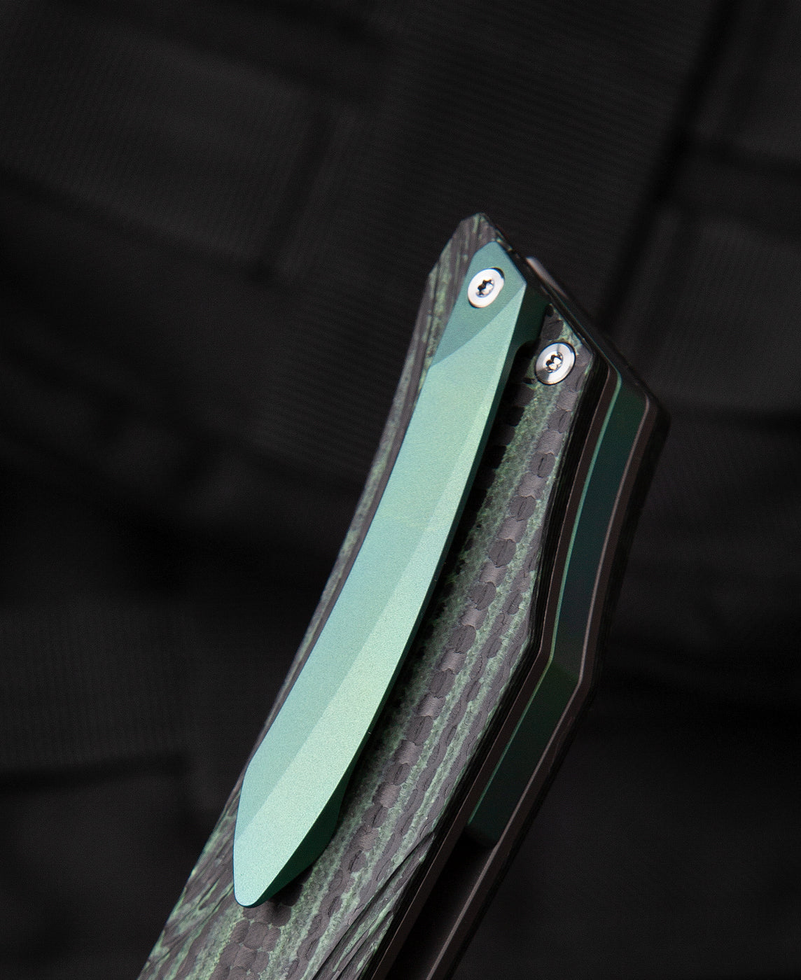 Bestech Falko BL01C 154CM Blade Carbon Fiber and G10 Handle Liner Lock Folding Knife