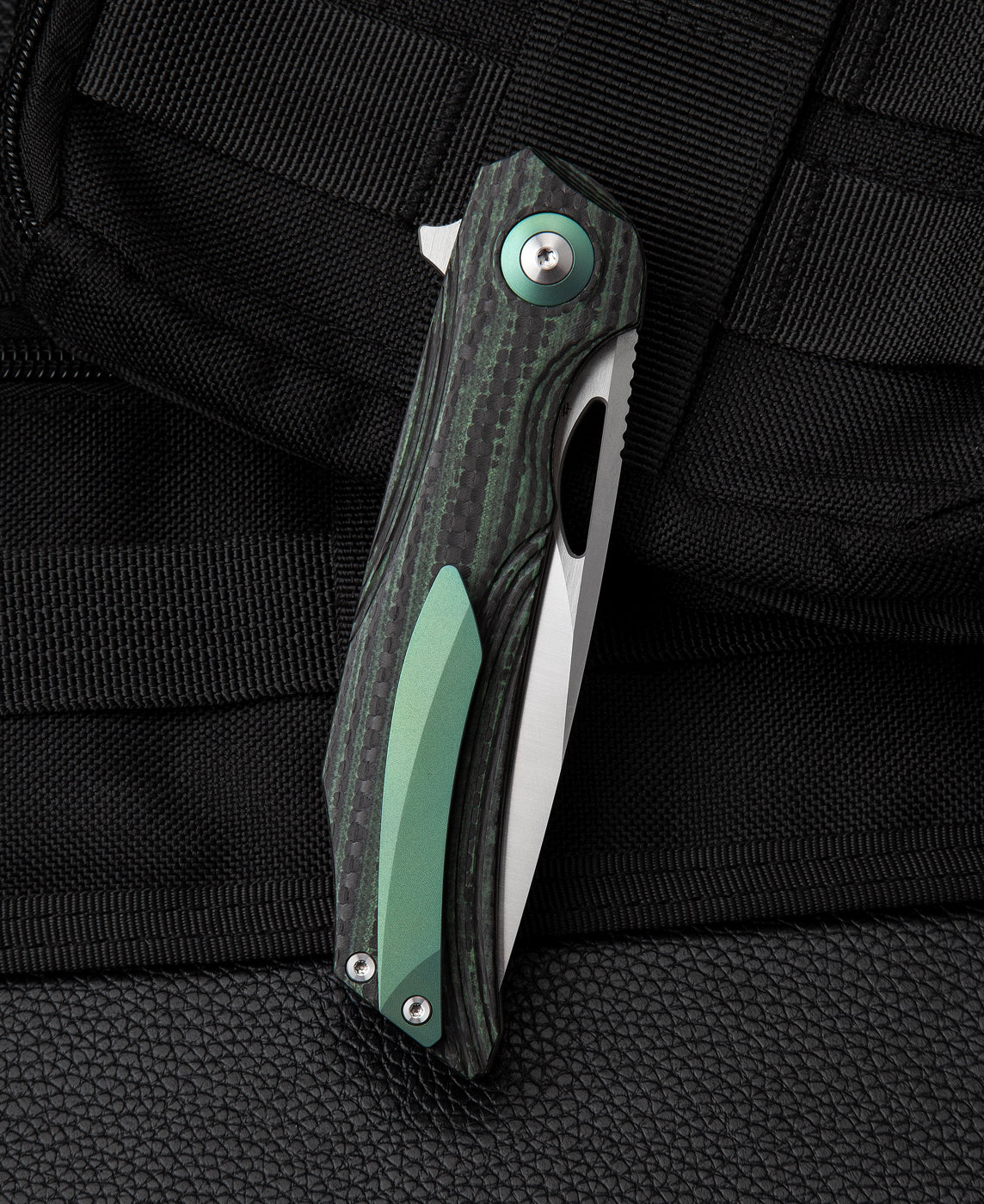 Bestech Falko BL01C 154CM Blade Carbon Fiber and G10 Handle Liner Lock Folding Knife