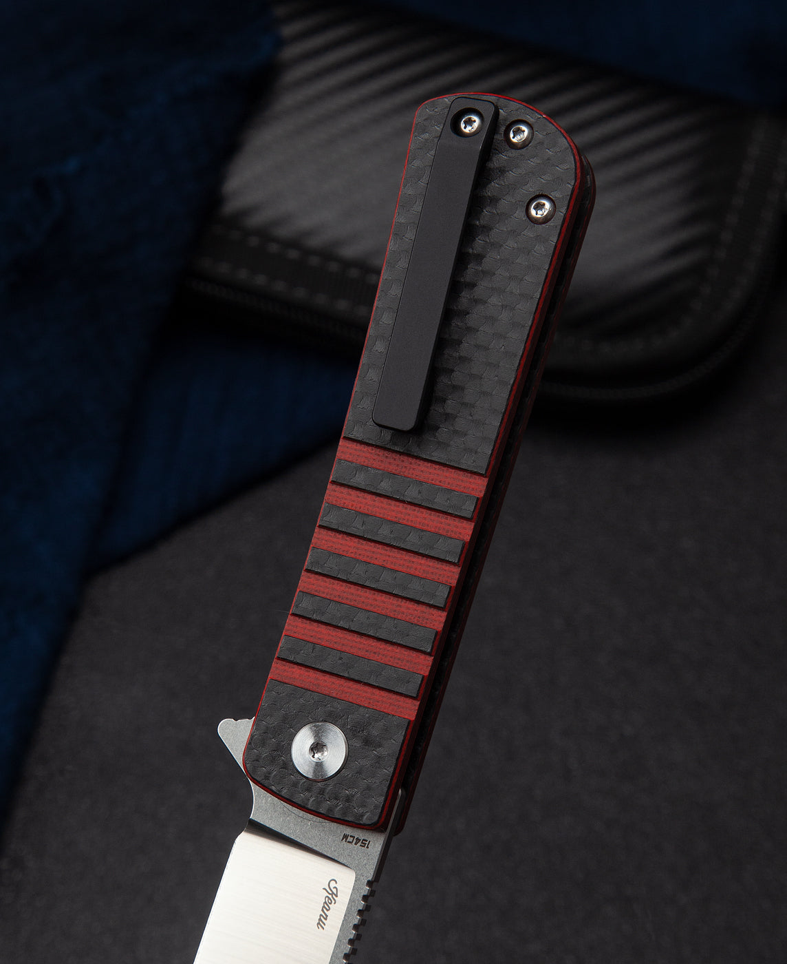 Bestech Titan BL04D 154CM Blade Carbon Fiber and G10 Handle Liner Lock Folding Knife