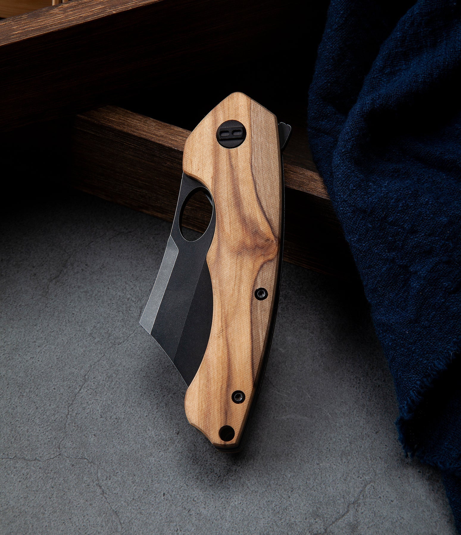 Bestech Skirmish BL06C 154CM Blade Olivewood Handle Liner Lock Folding Knife