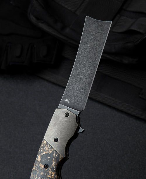 Bestech Spanish Tip Razor BT2101C M390 Blade Titanium+Carbon Fiber With Copper Foil Handle Frame Lock Folding Knife