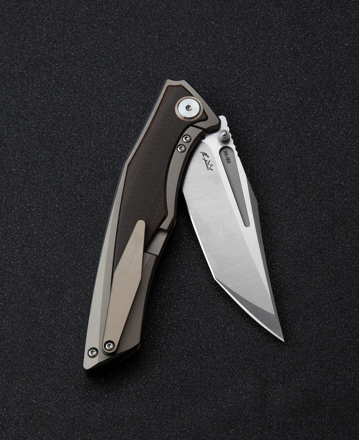 Bestech Togatta BT2102C M390 Blade Titanium+Carbon Fiber Inlay Handle Frame Lock Folding Knife
