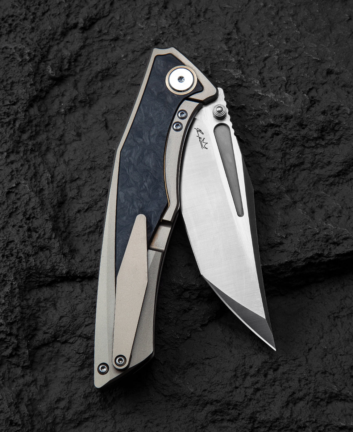 Bestech Togatta BT2102F M390 Blade Titanium+Carbon Fiber Inlay Handle Frame Lock Folding Knife