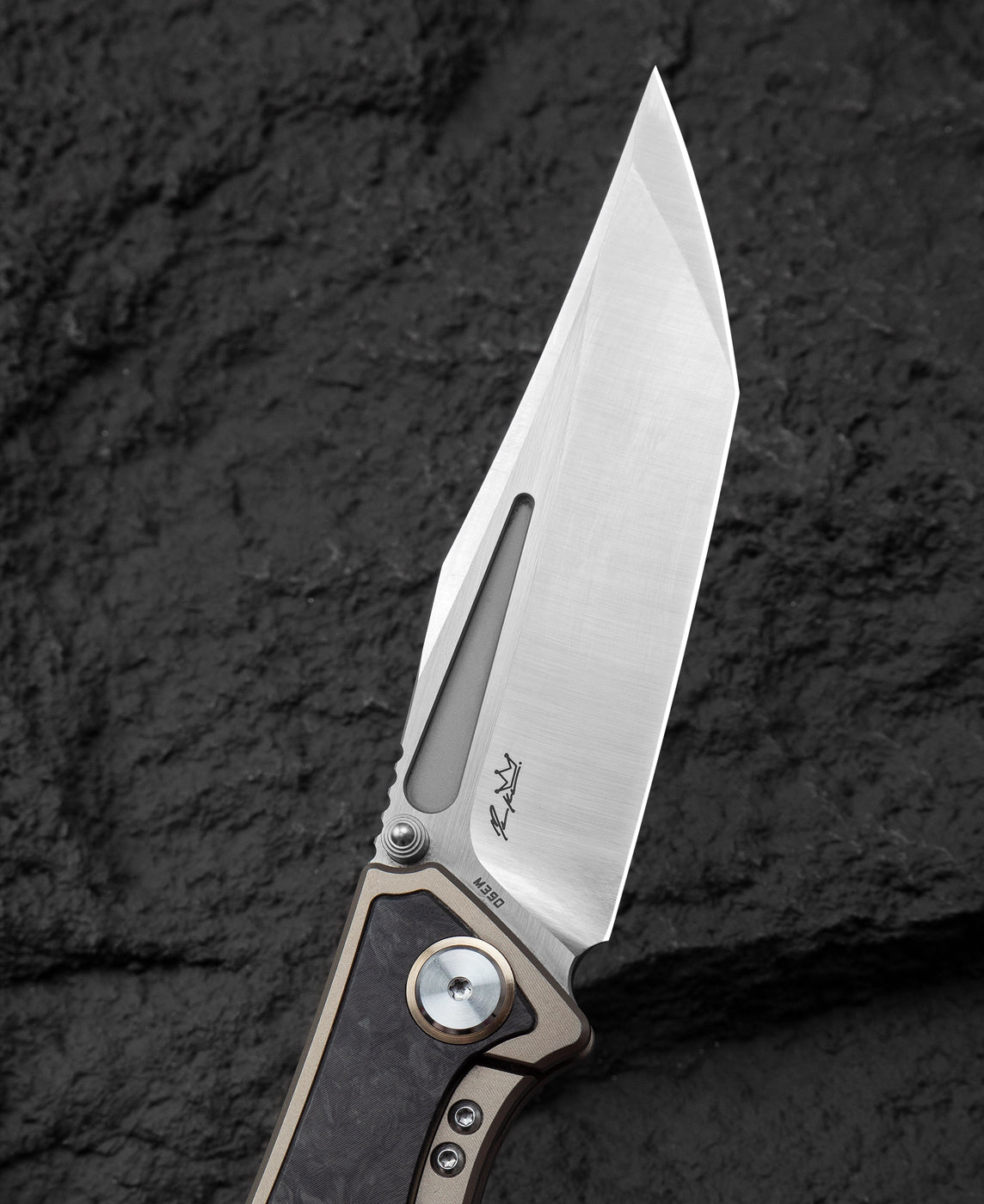 Bestech Togatta BT2102F M390 Blade Titanium+Carbon Fiber Inlay Handle Frame Lock Folding Knife