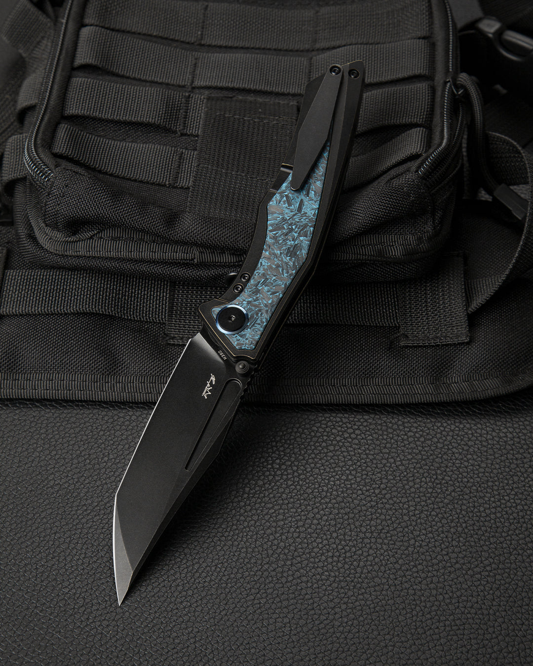 Bestech Togatta BT2102H M390 Blade Titanium+Carbon Fiber Inlay Handle Frame Lock Folding Knife