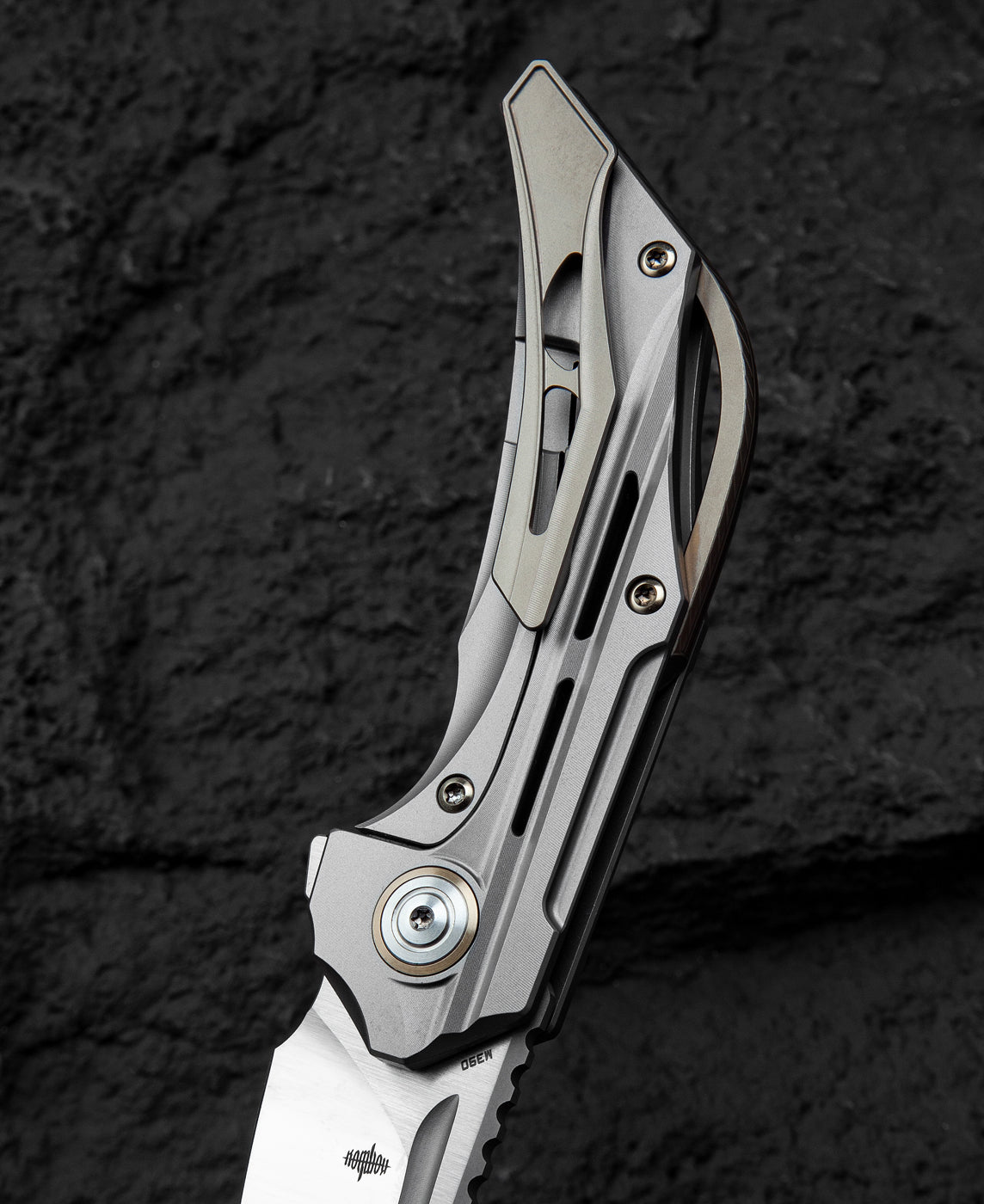 Bestech Vigil T2201A M390 Blade Titanium Handle Frame Lock Folding Knife