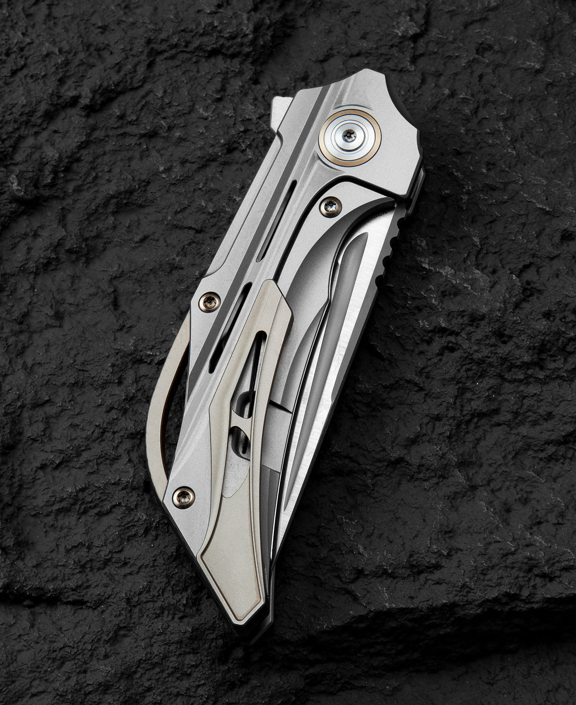 Bestech Vigil T2201A M390 Blade Titanium Handle Frame Lock Folding Knife