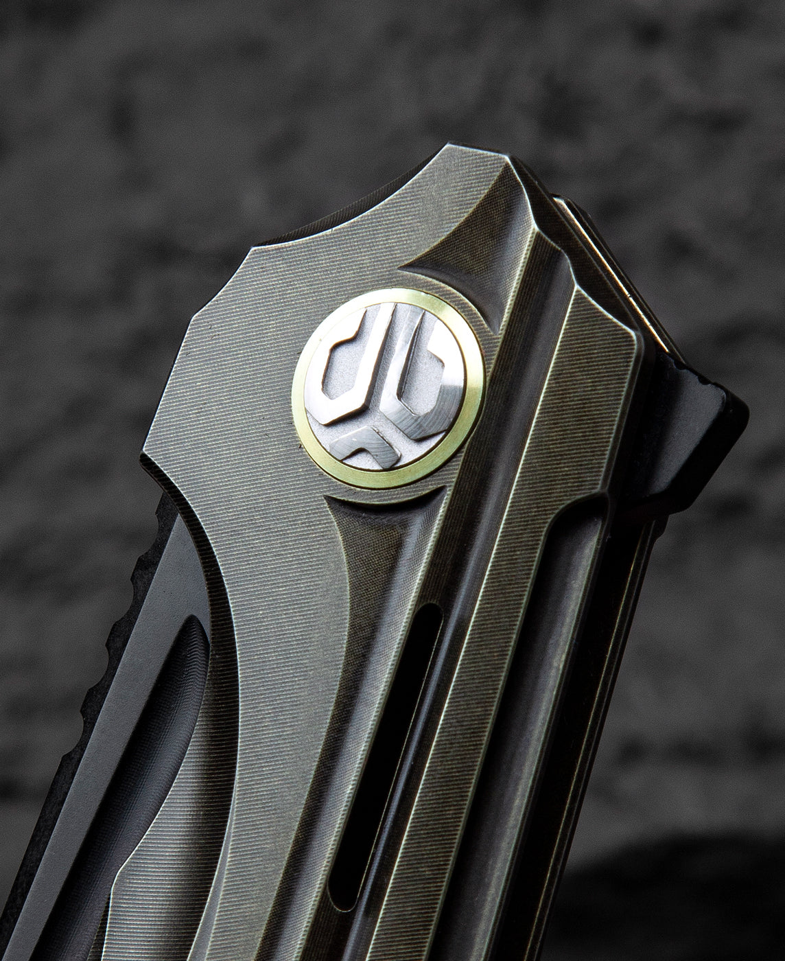 Bestech Vigil BT2201D M390 Blade Titanium Handle Frame Lock Folding Knife