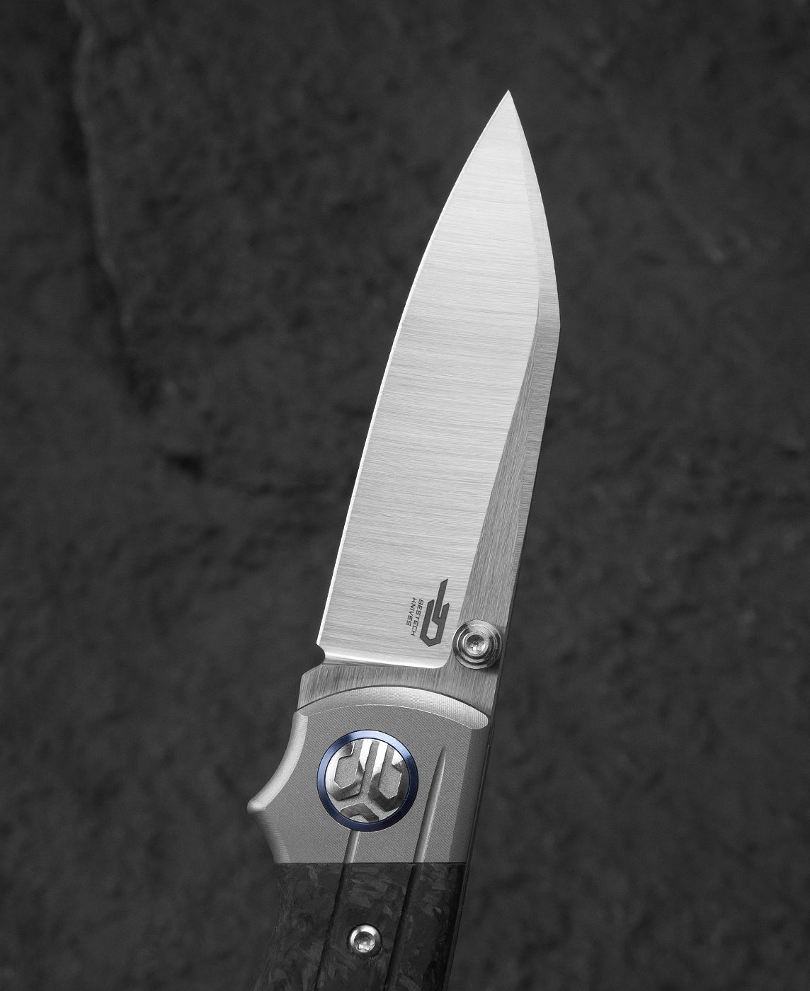 Bestech Tonic BT2204D M390 Blade Titanium+Carbon Fiber Inlay Handle Back Lock Folding Knife