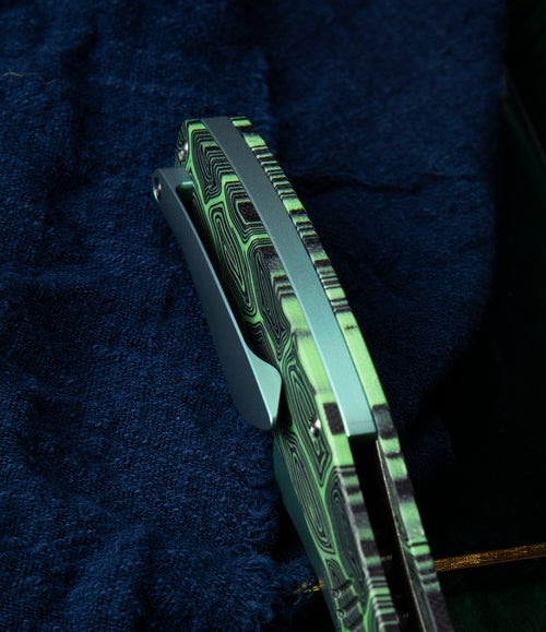 Bestech Lockness BT2205A M390 Blade Black Green G10+Titanium Handle Frame Lock Folding Knife