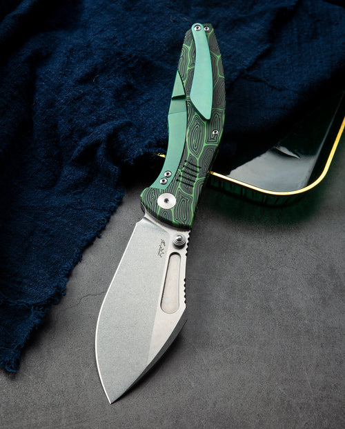 Bestech Lockness BT2205A M390 Blade Black Green G10+Titanium Handle Frame Lock Folding Knife