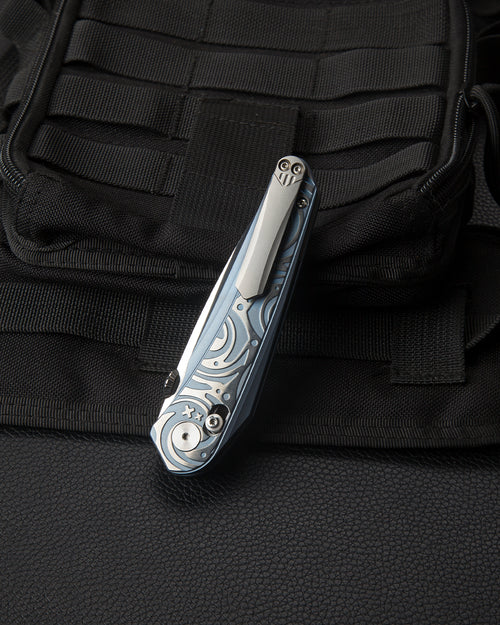 Bestech Mothus BT2206A M390 Blade Titanium Handle Crossbar Lock Folding Knife