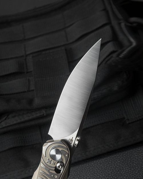 Bestech Mothus BT2206B M390 Blade Titanium Handle Crossbar Lock Folding Knife