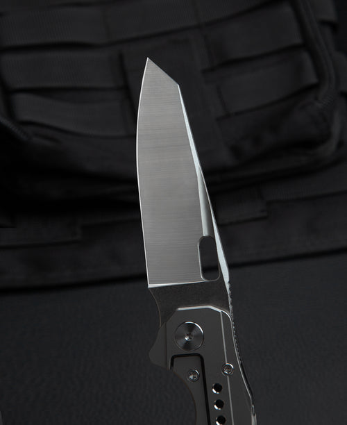 Bestech Nyxie BT2209C CPM-S35VN Blade Titanium +Carbon Fiber Handle Frame Lock Folding Knife