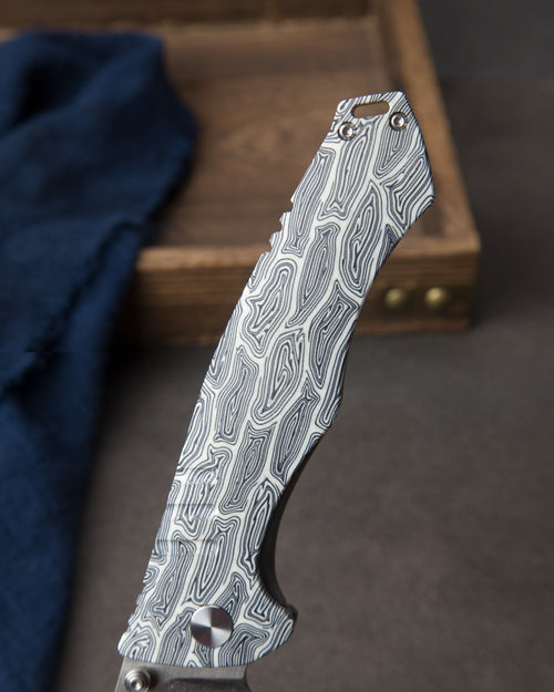 Bestech Keen II BT2301C CPM-S35VN Blade Black white G10+Titanium Handle Frame Lock Folding Knife