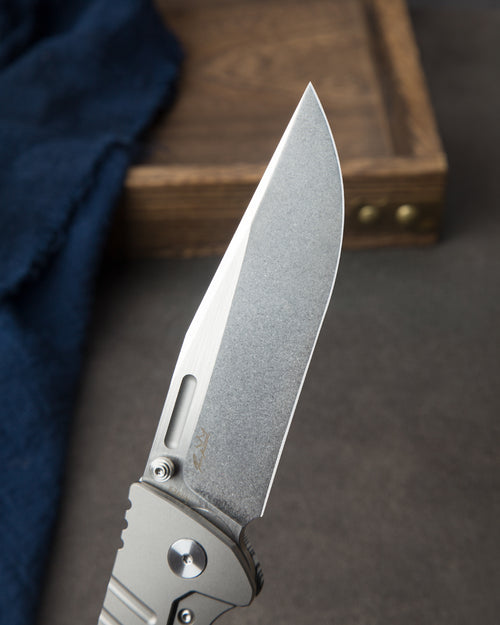 Bestech Keen II BT2301C CPM-S35VN Blade Black white G10+Titanium Handle Frame Lock Folding Knife