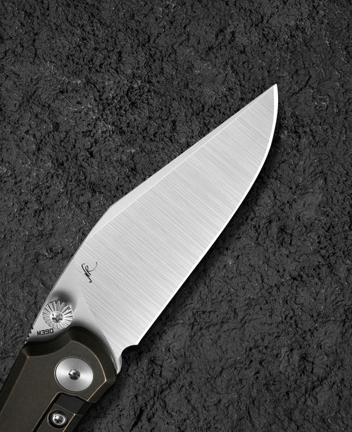 Bestech Icarus BT2302A M390 Blade Titanium Handle Frame Lock Folding Knife