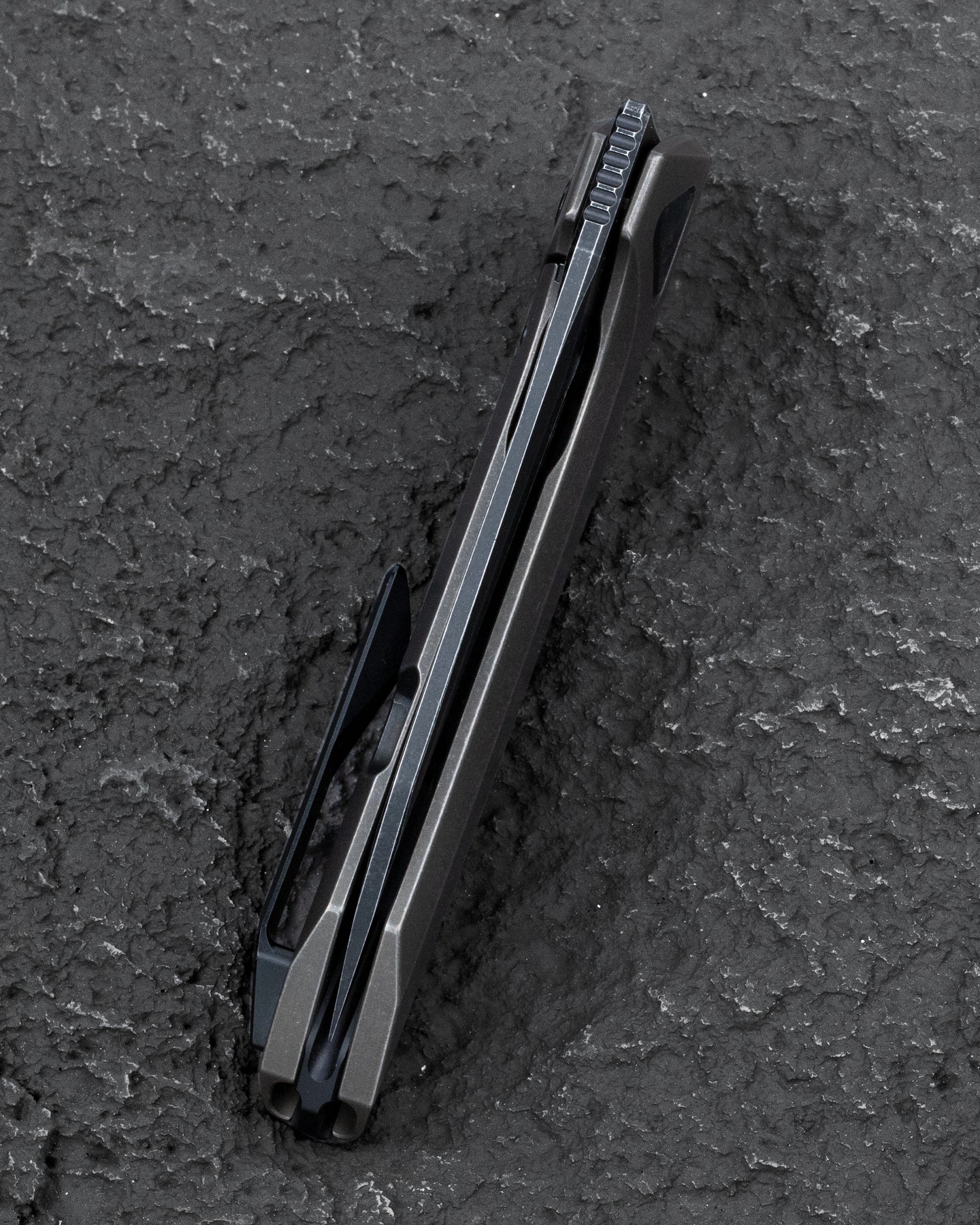 Bestech VK-NAVI BT2404A MagnaCut Blade Titanium Handle Frame Lock Folding Knife