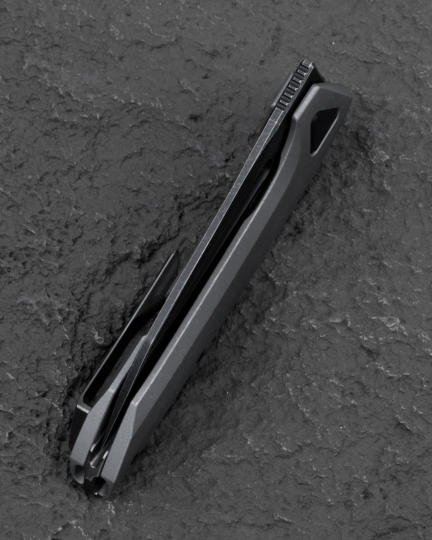 Bestech VK-NAVI BT2404D MagnaCut Blade Titanium Handle Frame Lock Folding Knife