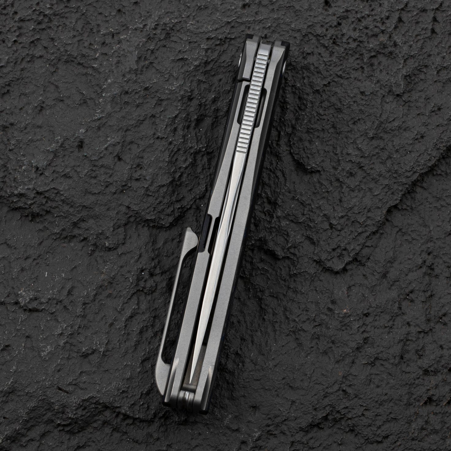 Bestech Knives Spear Phisher BT2405A M390 Blade Titanium+Marble Carbon Fiber Handle Edc Folding Knife