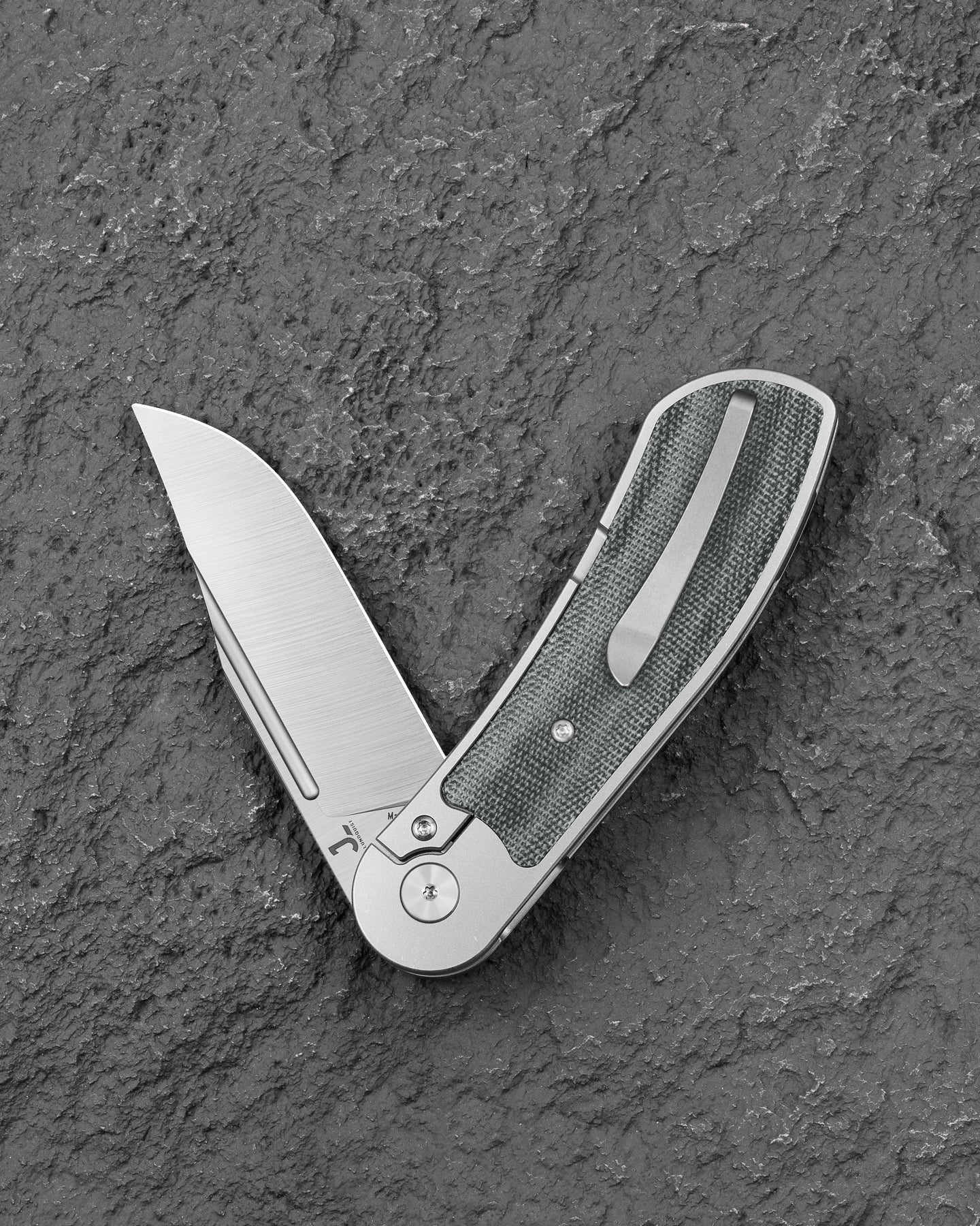 Bestech Vestige BT2411A MagnaCut Blade Titanium+Micarta Handle Frame Lock Folding Knife