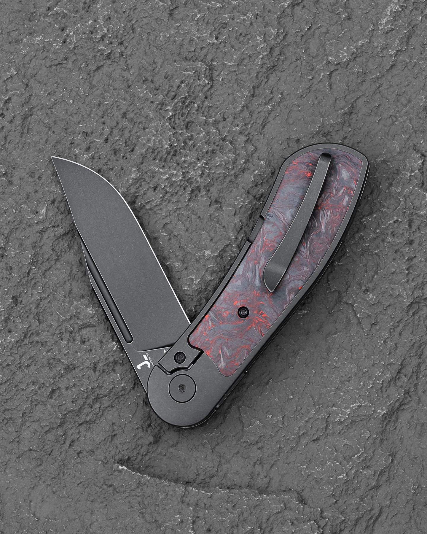 Bestech Vestige BT2411C MagnaCut Blade Titanium+Carbon Fiber Handle Frame Lock Folding Knife