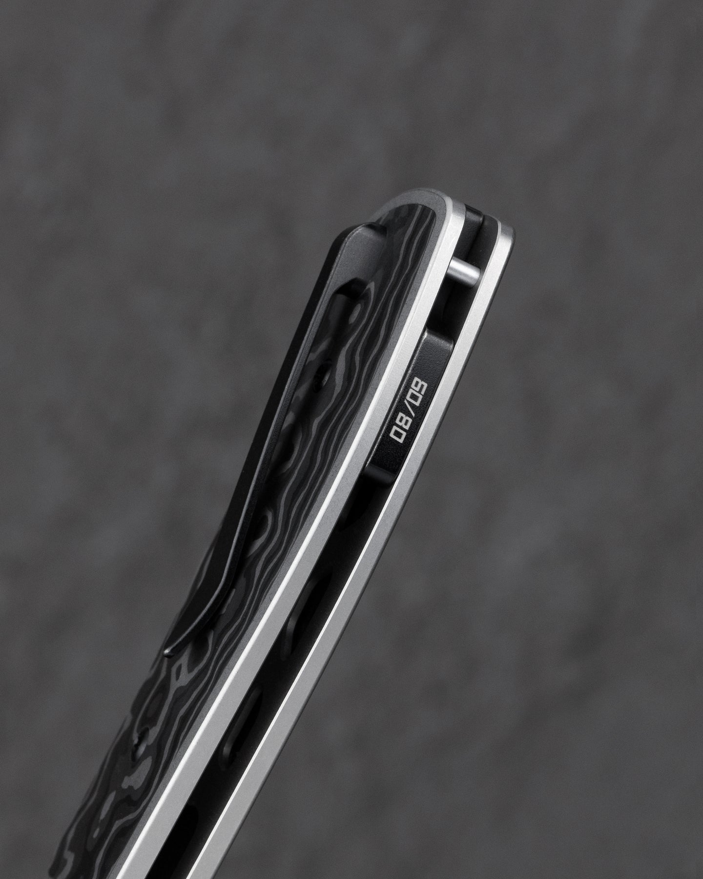 Bestech Vestige BT2411E Damascus Blade Titanium+Carbon Fiber Handle Frame Lock Folding Knife