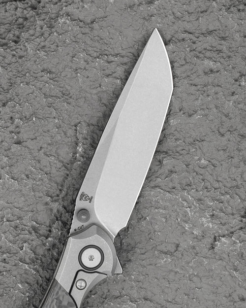 Bestech Constellation BT2501D Magnact Blade Titanium+Carbon Fiber Handle Frame Lock Folding Knife