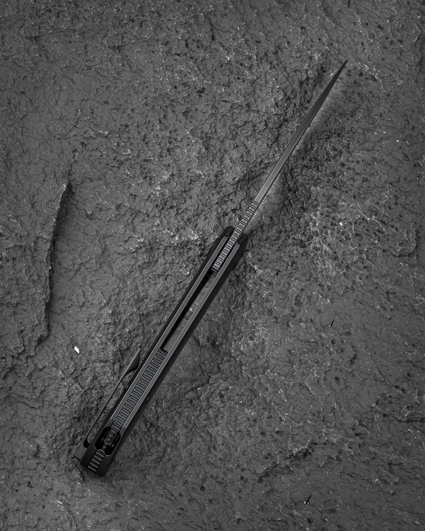 Bestech Taipan BT2503E-L (Left-Hand Version) Hollow Grinds MagnaCut Blade Titanium Handle Frame Lock Folding Knife