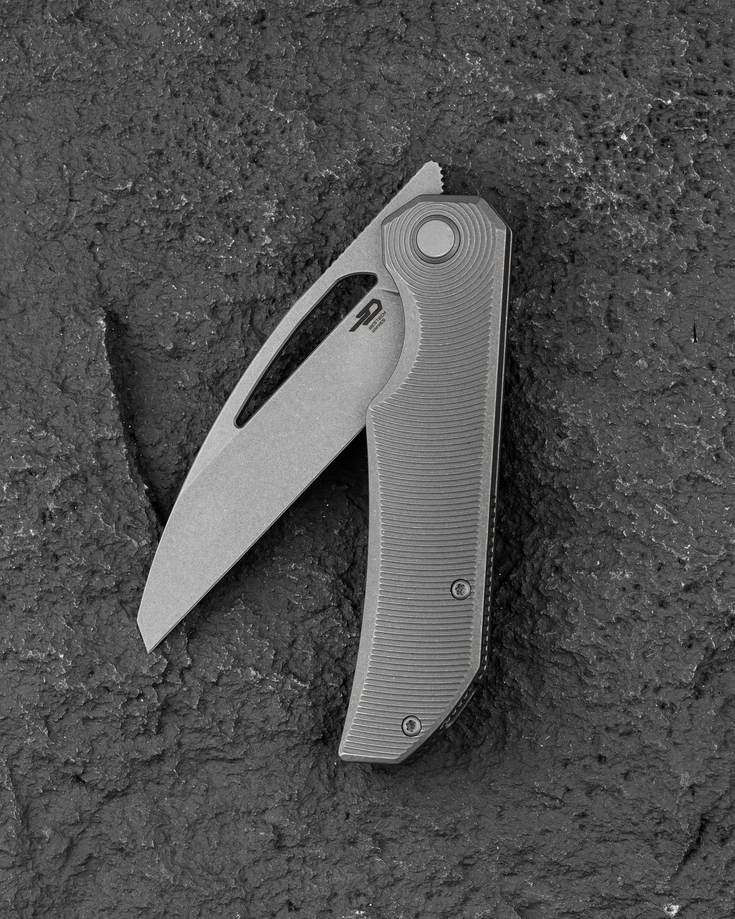 Bestech Taipan BT2503F MagnaCut Blade Titanium Handle Frame Lock Folding Knife