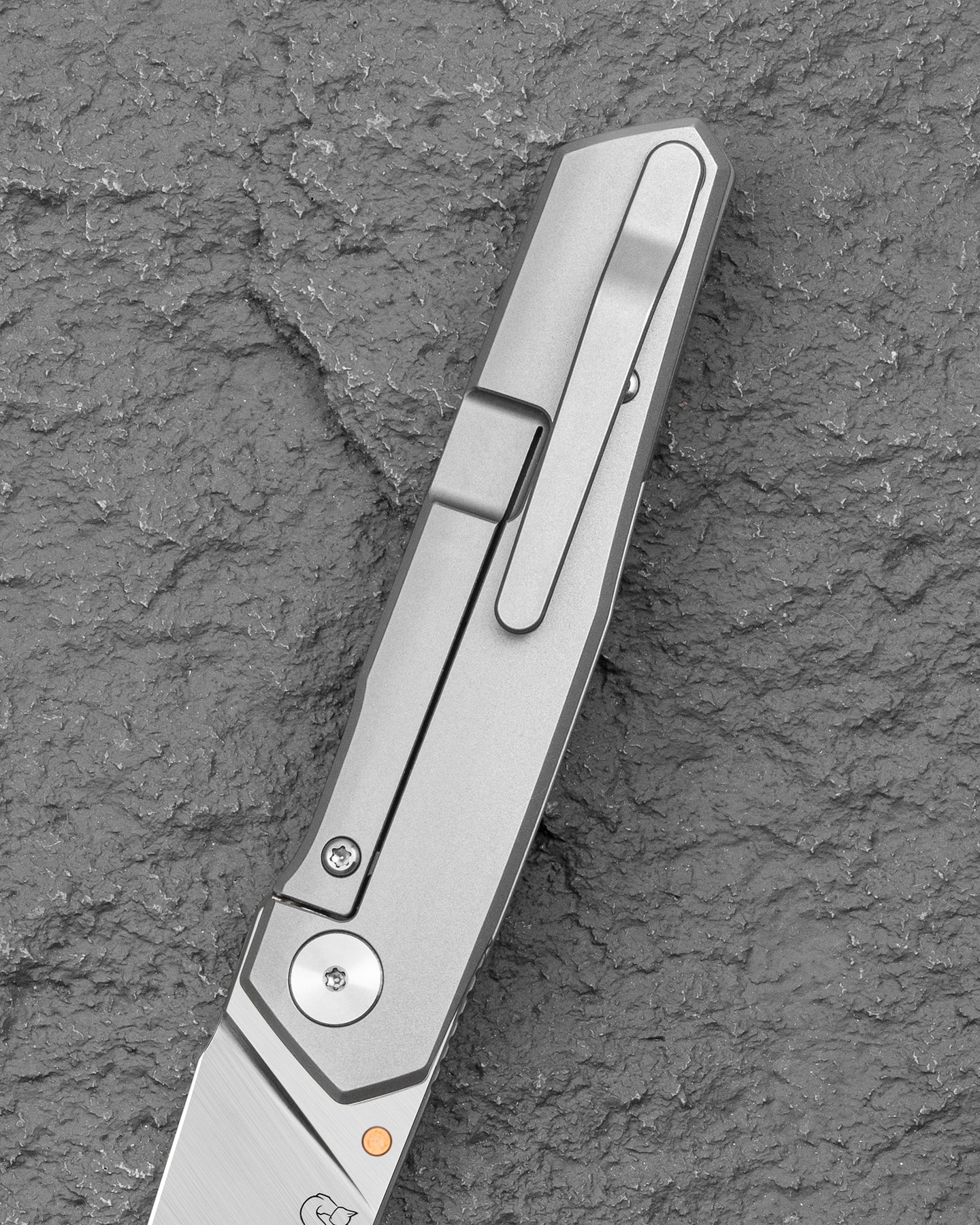 Bestech VK-KUZE BT2504A MagnaCut Blade Titanium Handle Frame Lock Folding Knife